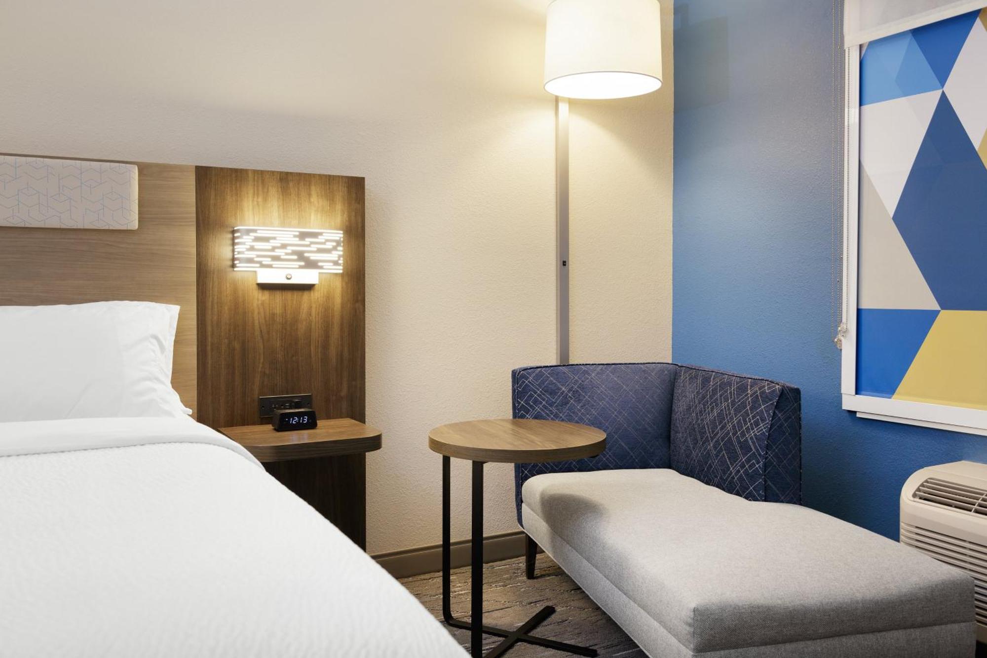 Holiday Inn Express And Suites Los Alamos Entrada Park By Ihg Exterior foto